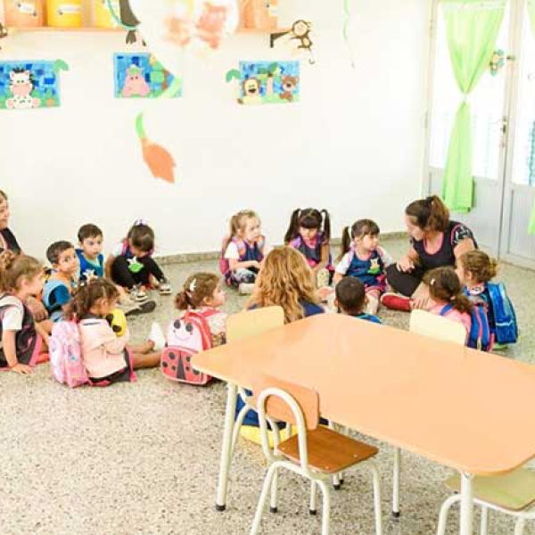 La Municipalidad de San Lorenzo sumó mobiliario a los jardines maternales
