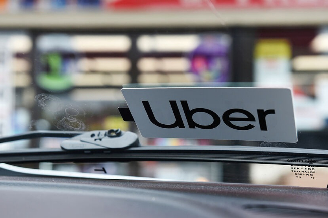 Puerto San Martín: incidente entre taxistas y un chofer de Uber reavivó el conflicto por el transporte de pasajeros