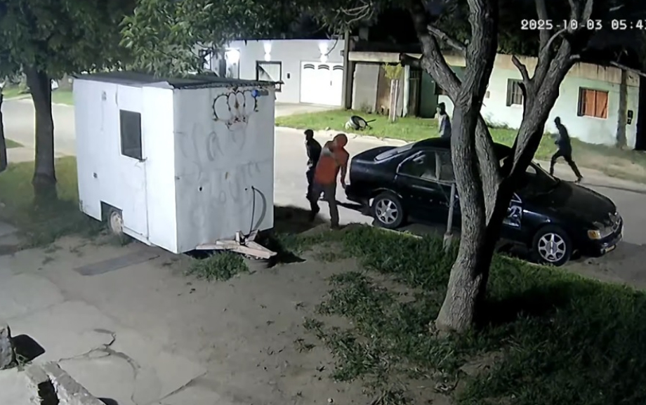 Roban en un carrito de comidas en barrio José Hernández de San Lorenzo