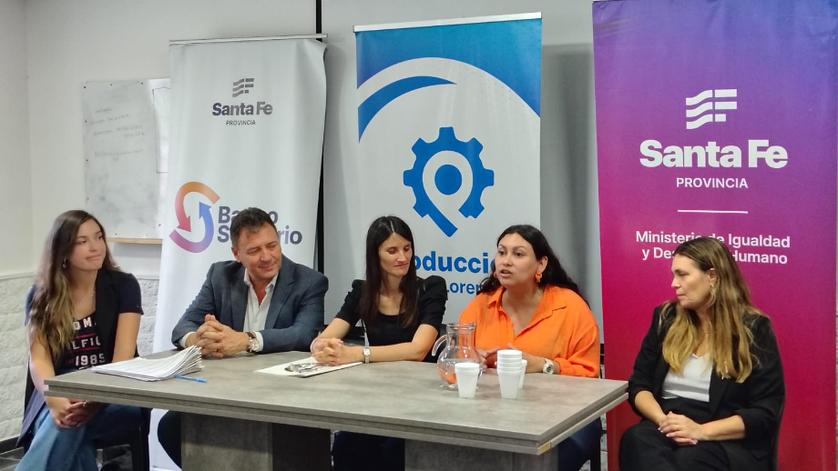San Lorenzo firmó un convenio con la Provincia para fortalecer a emprendedores locales a través del programa Banco Solidario