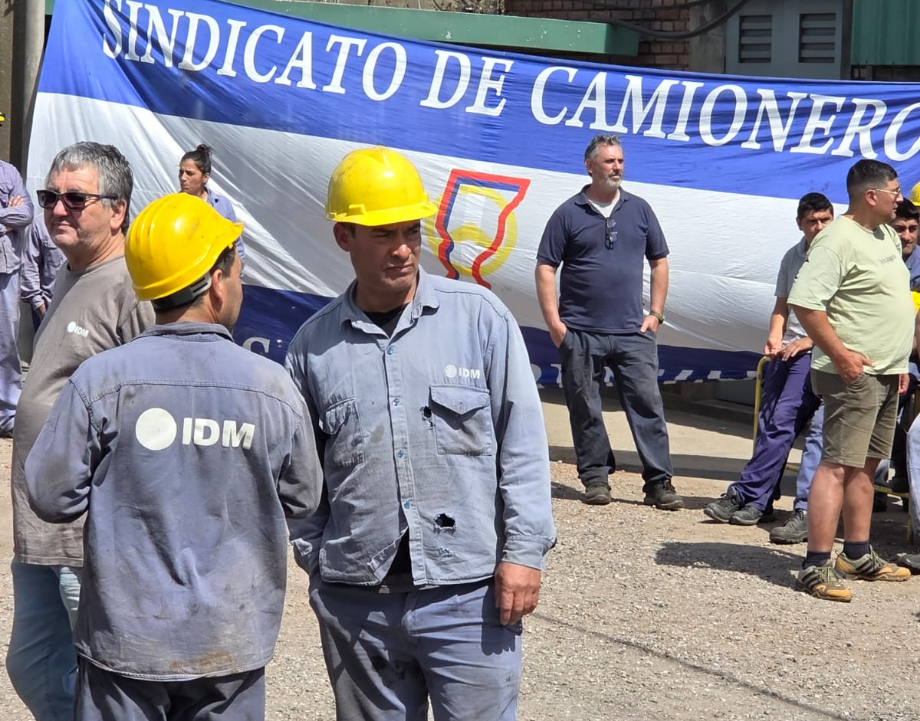 Conflicto en IDM: Reclaman que se reactive la fábrica y se garanticen los puestos de trabajo