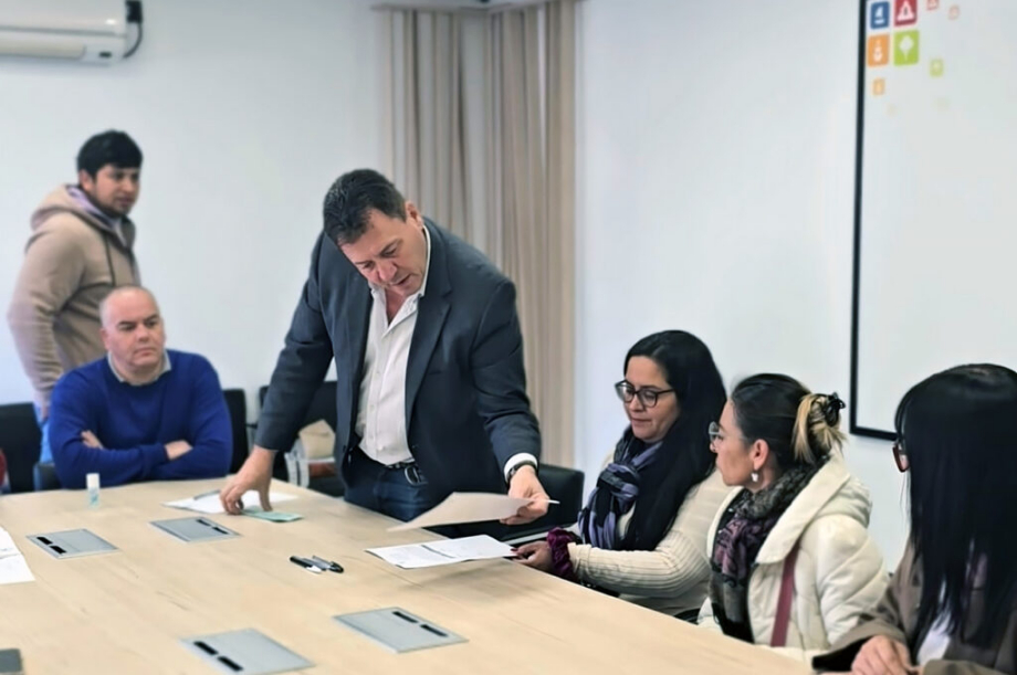 FAE: la Municipalidad de San Lorenzo hizo un nuevo aporte de más de 52 millones de pesos a escuelas