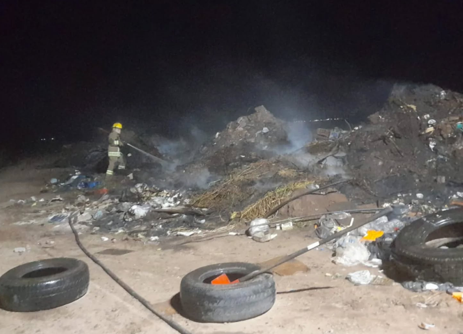 Fray Luis Beltrán: controlaron un incendio de gran magnitud en la bajada a la autopista