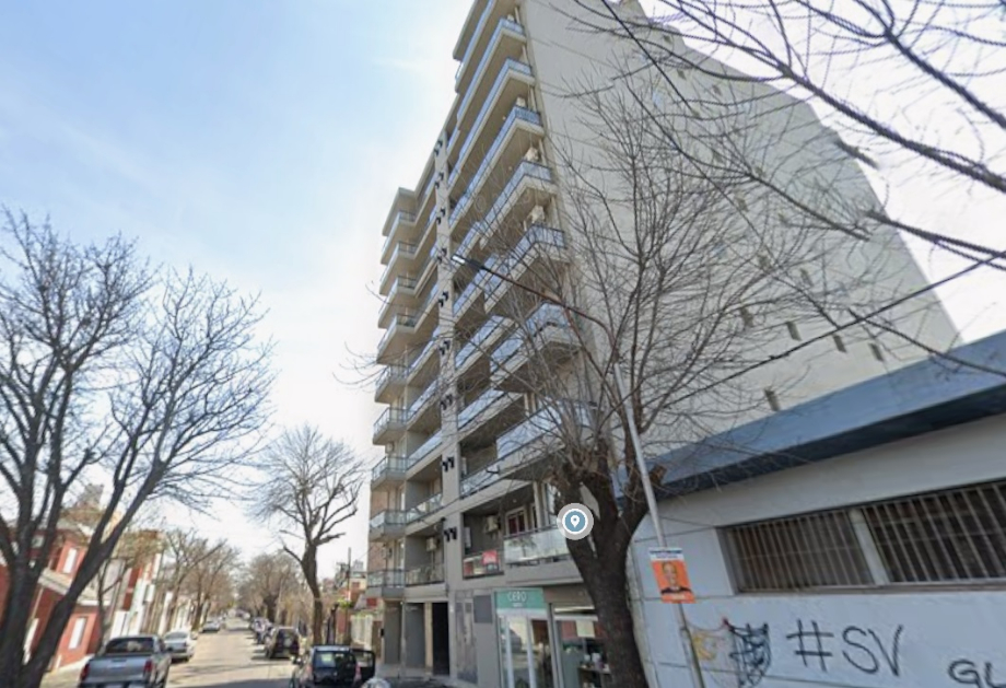 San Lorenzo: Bomberos rescataron a una mujer atrapada en un ascensor
