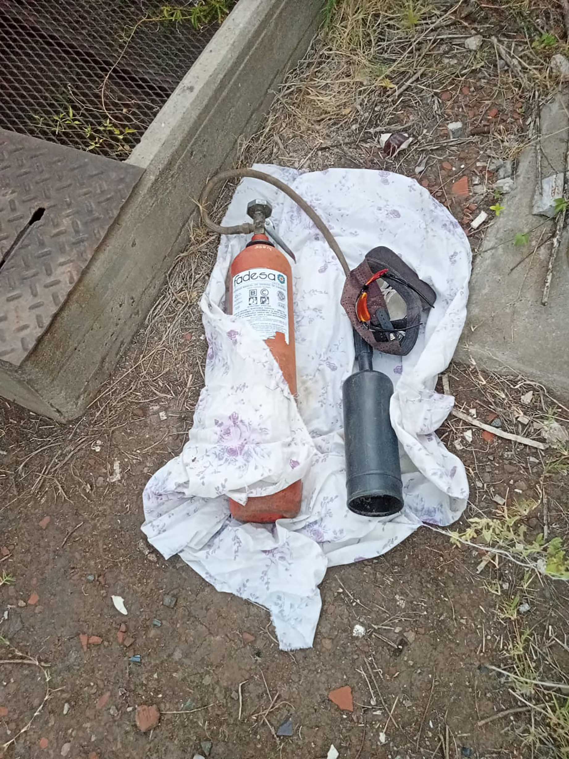 Frustran robo en la ex Arzinc: un hombre fue detenido mientras desmantelaba un transformador