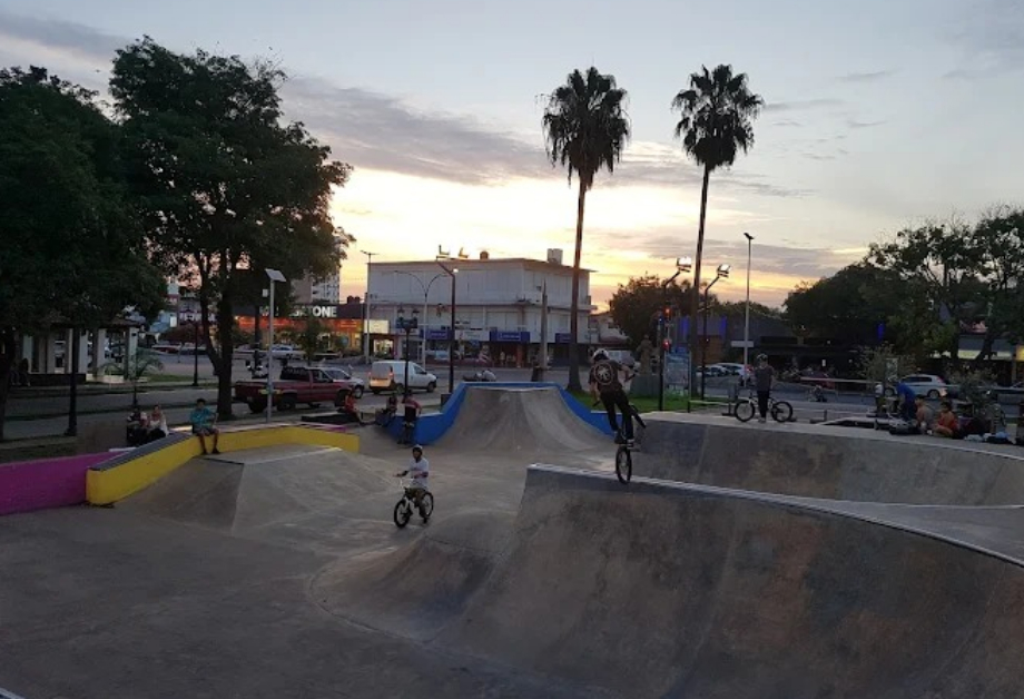 San Lorenzo: Intentó robar una bicicleta en el "Skate Park" y fue retenido por los vecinos