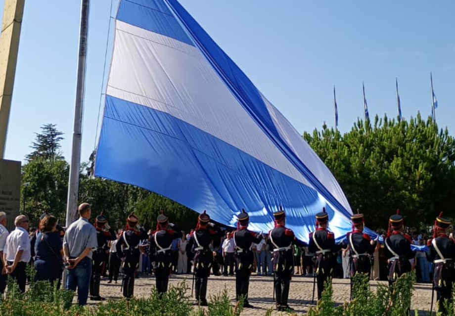 Comenzaron las conmemoraciones del Combate de San Lorenzo con izamientos y homenajes