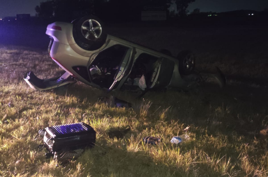 Grave accidente: automovilista sanlorencino volcó en la autopista Rosario-Córdoba