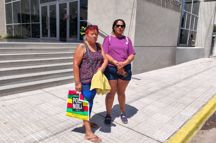 Tras la denuncia pública, la madre del joven detenido en Piñero reclamó en Tribunales y fue recibida por la Defensoría