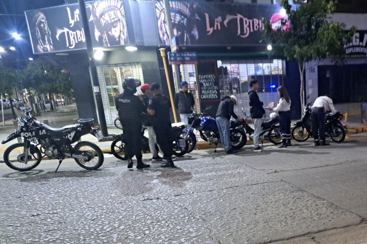 Operativo saturación en Puerto General San Martín: 5 motos remitidas y fuerte control en el Circuito Aeróbico y zona centro