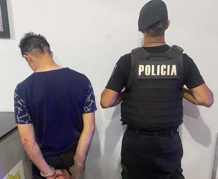 Violento agredió a su madre y amenazó de muerte a su familia: lo detuvieron