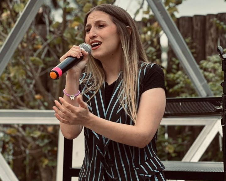 Orgullo de Fray Luis Beltrán: Aylén Giménez brilló en la televisión nacional y conquistó al jurado de “Es mi sueño”