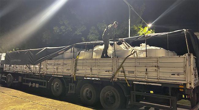 Secuestran en San Genaro más de 27 toneladas de carbonato de sodio 