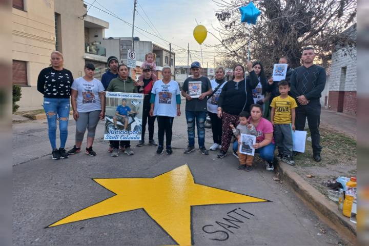 A tres años del siniestro fatal, renovaron la estrella amarilla de Santiago Calzada