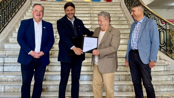 Duhalde visitó a Pullaro y lo señaló como “uno de los grandes candidatos de futuro”