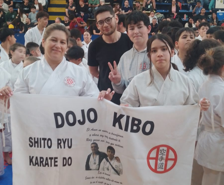 El Dojo Kibo de Fray Luis Beltrán se destacó en el Torneo Karate Canalla Rosario 2026