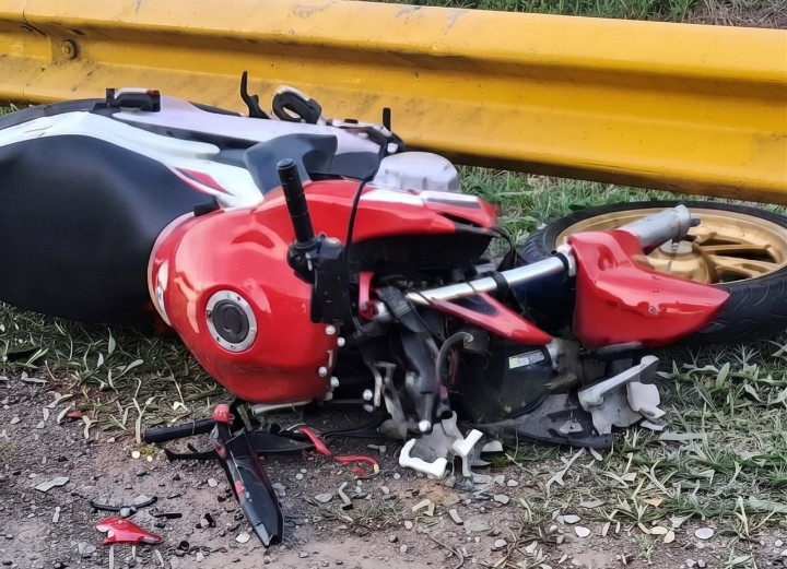 Fray Luis Beltrán: un motociclista grave tras un violento impacto en avenida San Martín