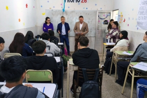 Alumnos de la Escuela N° 549 completaron la capacitación sobre inteligencia artificial